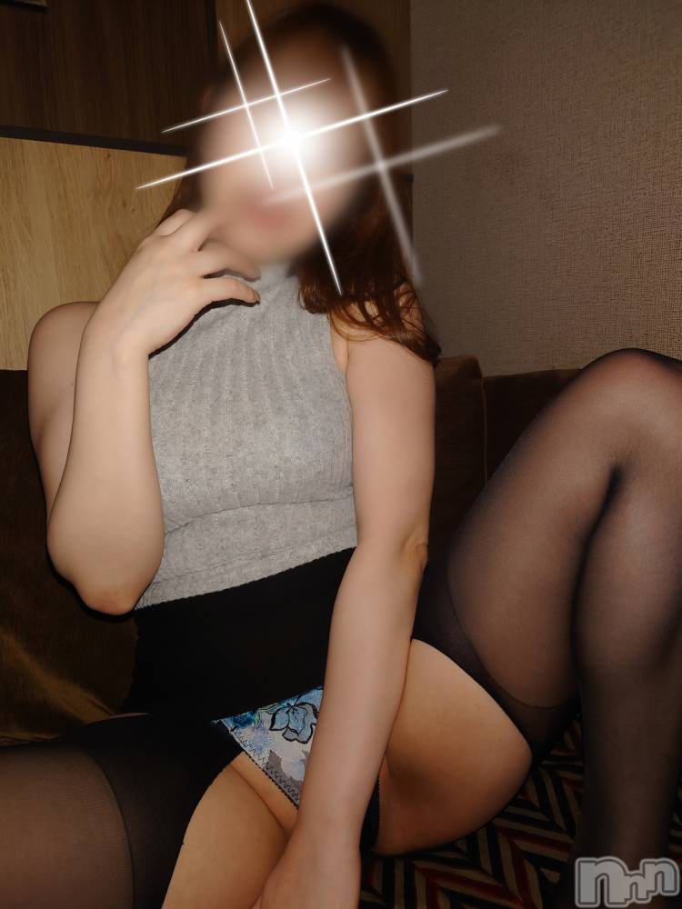 新潟人妻デリヘル新潟の可憐な妻たち～秘密の逢瀬～(ニイガタノカレンナツマタチ～ヒミツノオウセ～) 美咲 みどり(32)の5月23日写メブログ「着衣はお好き？❤」