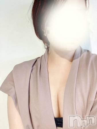 長岡デリヘル(ビジョズカンナガオカテン)の2022年1月14日お店速報「大人気☆Ｇカップのえる＆リアル人妻たまき！おすすめです！」