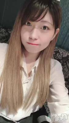 䤡