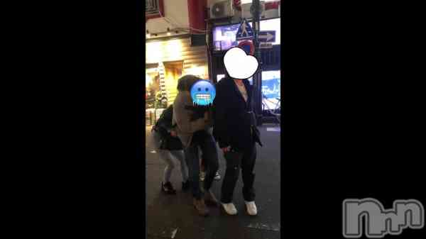 褱