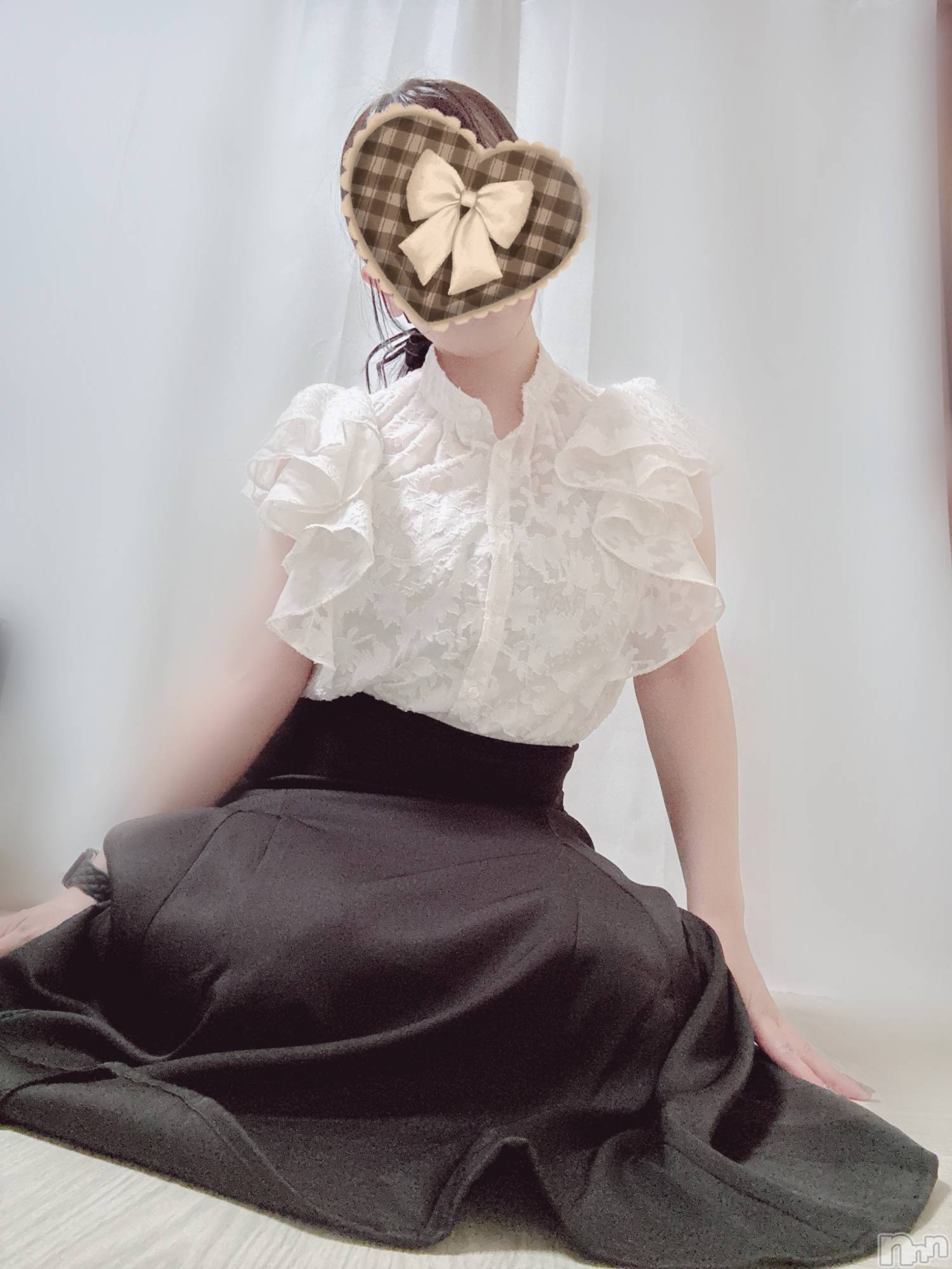 長岡デリヘル長岡人妻市(ナガオカヒトヅマイチ)せな★キレイ×可愛い=キレカワ★(35)の2026年6月25日写メブログ「夜の密会」