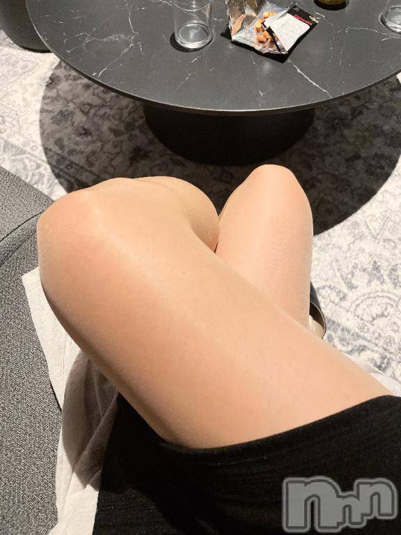 新潟人妻デリヘル人妻不倫処　桃屋　新潟店(ヒトヅマフリンドコロモモヤ)れい・淫靡美麗(31)の2025年9月4日写メブログ「12じから🥰」