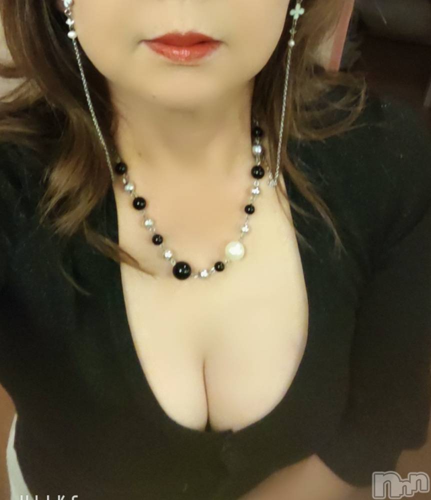 上越デリヘルらぶ妻　～新潟の人妻が集う店～(ラブツマ) 溝口ようこ★完熟エロス(50)の5月23日写メブログ「おはようございます。」