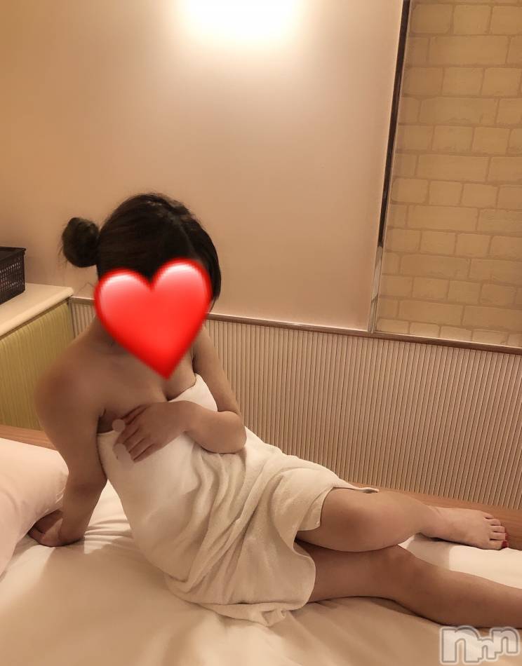長岡デリヘル(フェイムナガオカテン)の2019年8月26日お店速報「大人気ゆきちゃんを呼んでみませんか？17：00～ご案内可能」