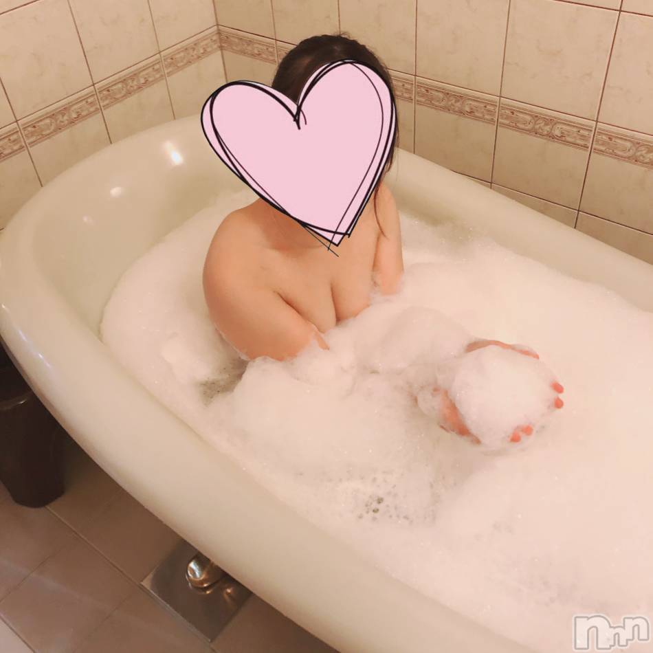 長岡デリヘル(フェイムナガオカテン)の2019年12月8日お店速報「めちゃカワちゃん♪　一緒にあったまっちゃいましょ」