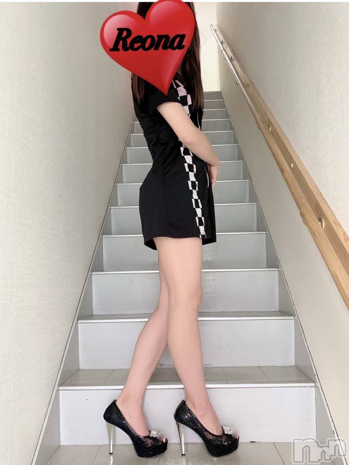 長岡デリヘル(フェイムナガオカテン)の2020年11月4日お店速報「初出勤GIRL残りあと1枠…お急ぎください」