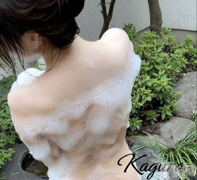 長岡デリヘル(フェイムナガオカテン)の2022年4月13日お店速報「お色気たっぷりスタイル抜群色白キレイ系美女が貴方を誘います///」