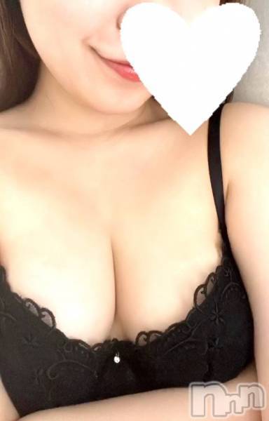 長岡デリヘル(フェイムナガオカテン)の2022年7月12日お店速報「一笑千金の美女空き枠ｱﾘ【最短のご案内23:00～】」