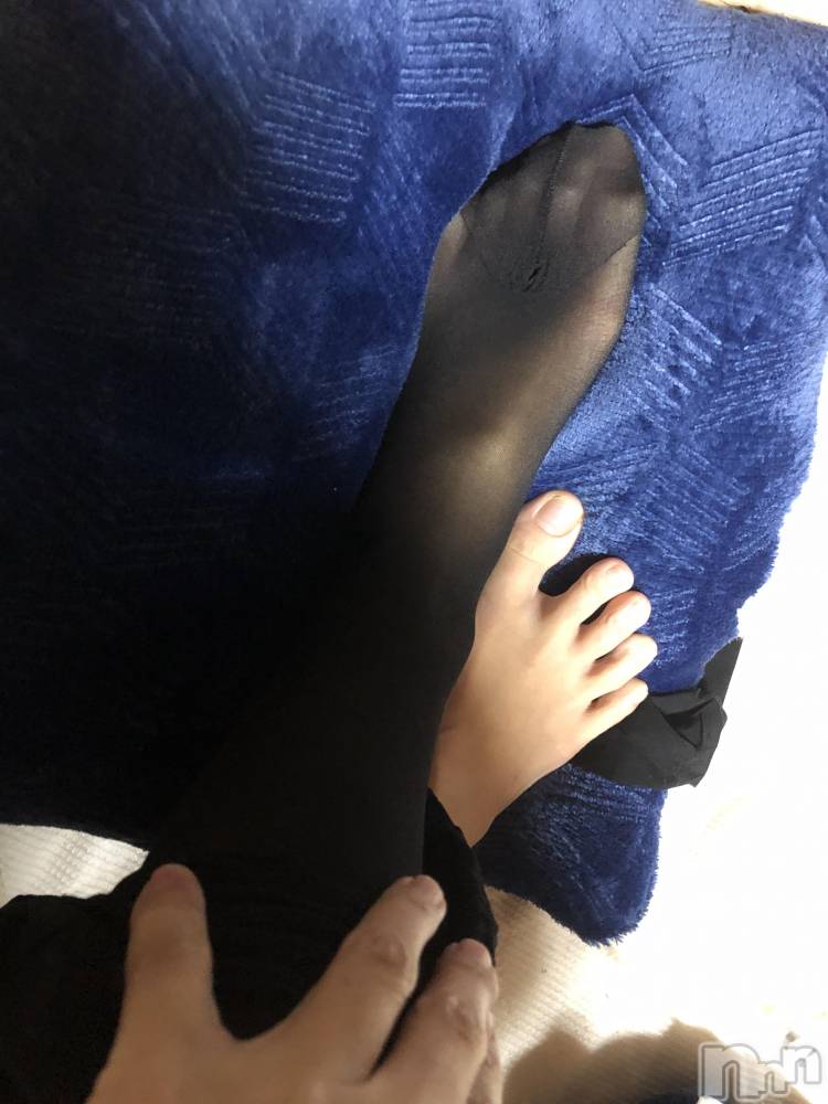長岡デリヘル人妻楼　長岡店(ヒトヅマロウ　ナガオカテン) せら(34)の11月8日写メブログ「タイツとストッキング」