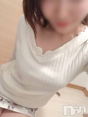 【P】桜川(28) 身長162cm、スリーサイズB81(B).W58.H84。新潟人妻デリヘル 人妻楼　新潟店(ヒトヅマロウ　ニイガタテン)在籍。