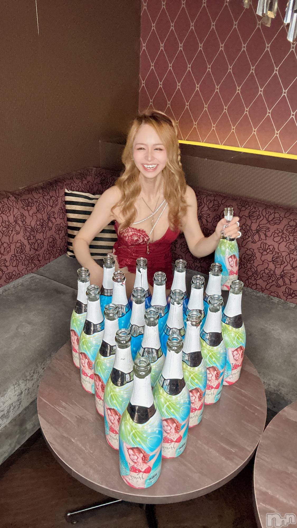 ܱХ顦club Eight(֡) 2023ǯ108̥֥108 1719ʬΥ֥