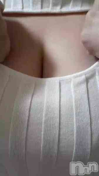 鈴木かのんの動画 キャノン砲！炸裂！！