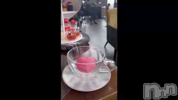 ��(♥︎)��