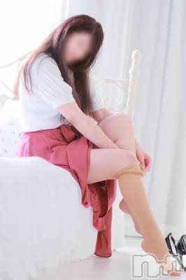すず(28) 身長165cm、スリーサイズB84(C).W59.H85。 人妻楼　長岡店在籍。