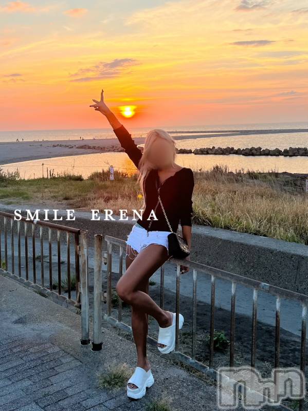 新潟デリヘルSMILE　ー地元新潟の厳選美女専門店ー(スマイル)えれな☆極嬢ギャル(23)の2023年9月18日写メブログ「ばいちん！黒ギャルと夏！」
