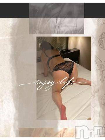 新潟デリヘル五十路マダム新潟店(カサブランカグループ)(イソジマダムニイガタテン)明智由奈(50)の2023年11月18日写メブログ「出勤」