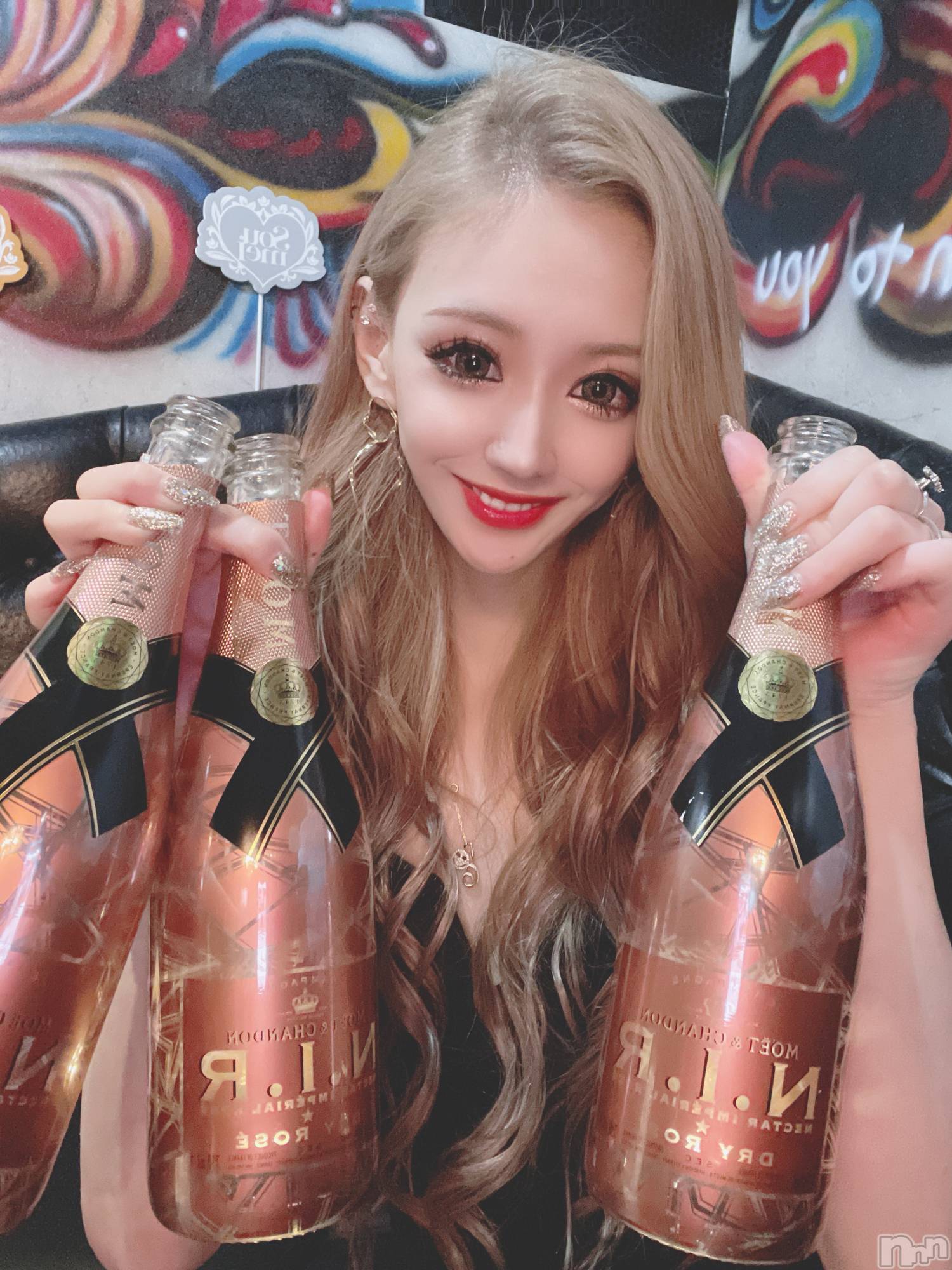 �����������Х��顦�����GRAND ROUGE(�����롼����) ��2021ǯ1��7���̥�֥����ֹ�����ޤä��ġ�