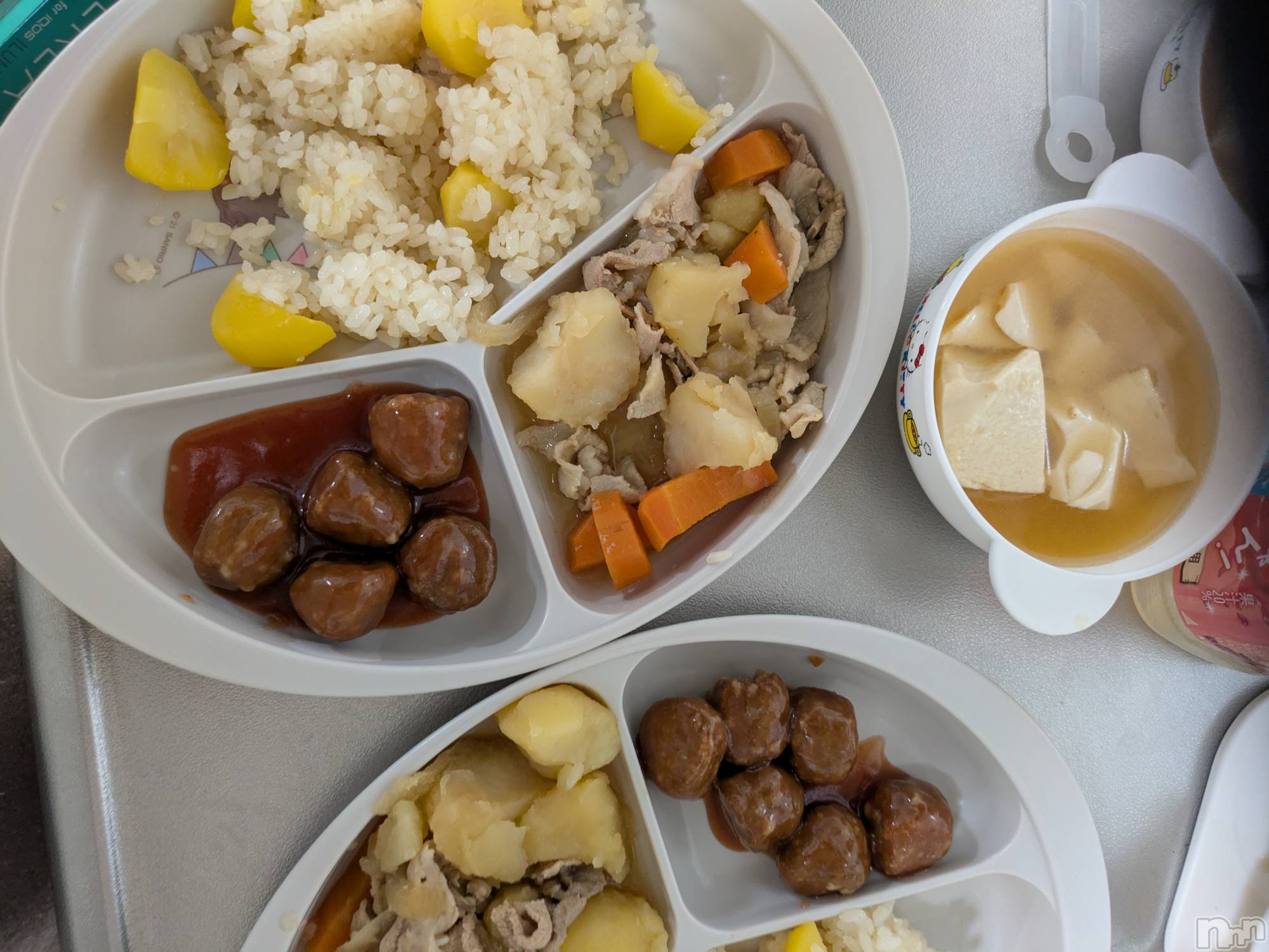 松本発デリヘルELYSION （エリシオン）(エリシオン)紫音 shion(27)の2025年12月4日写メブログ「こんにちは」