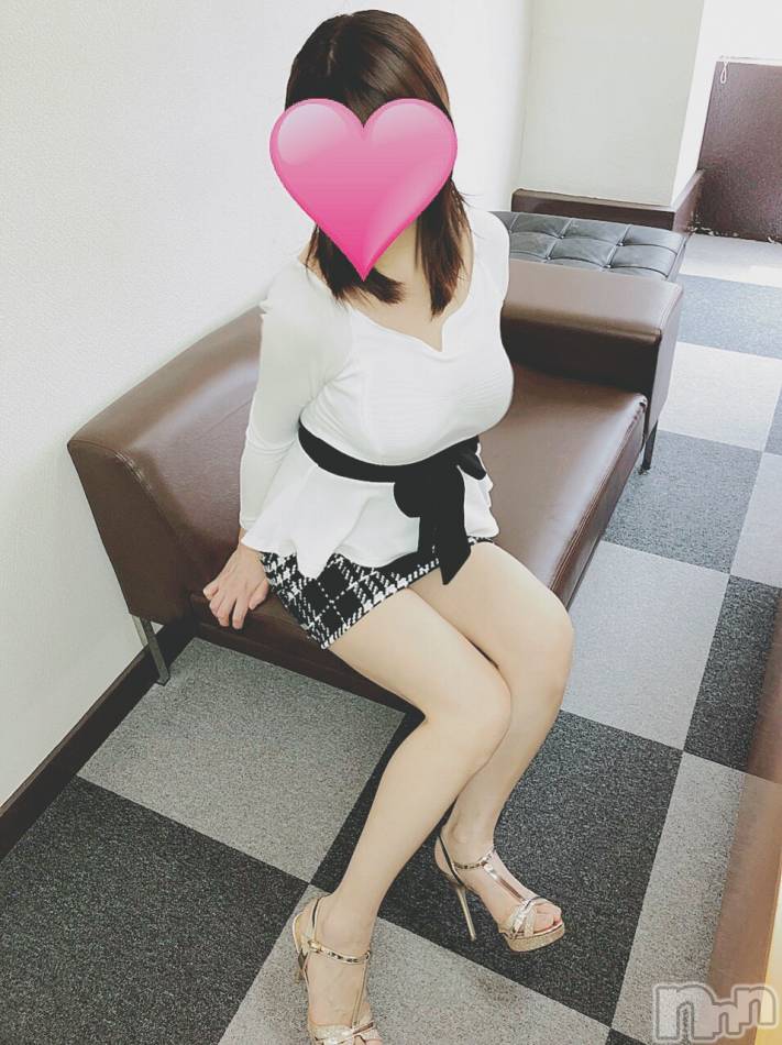 新潟デリヘル(エース)の2019年6月18日お店速報「オ・ト・ナ綺麗系美女新人『かおりちゃん』初出勤」