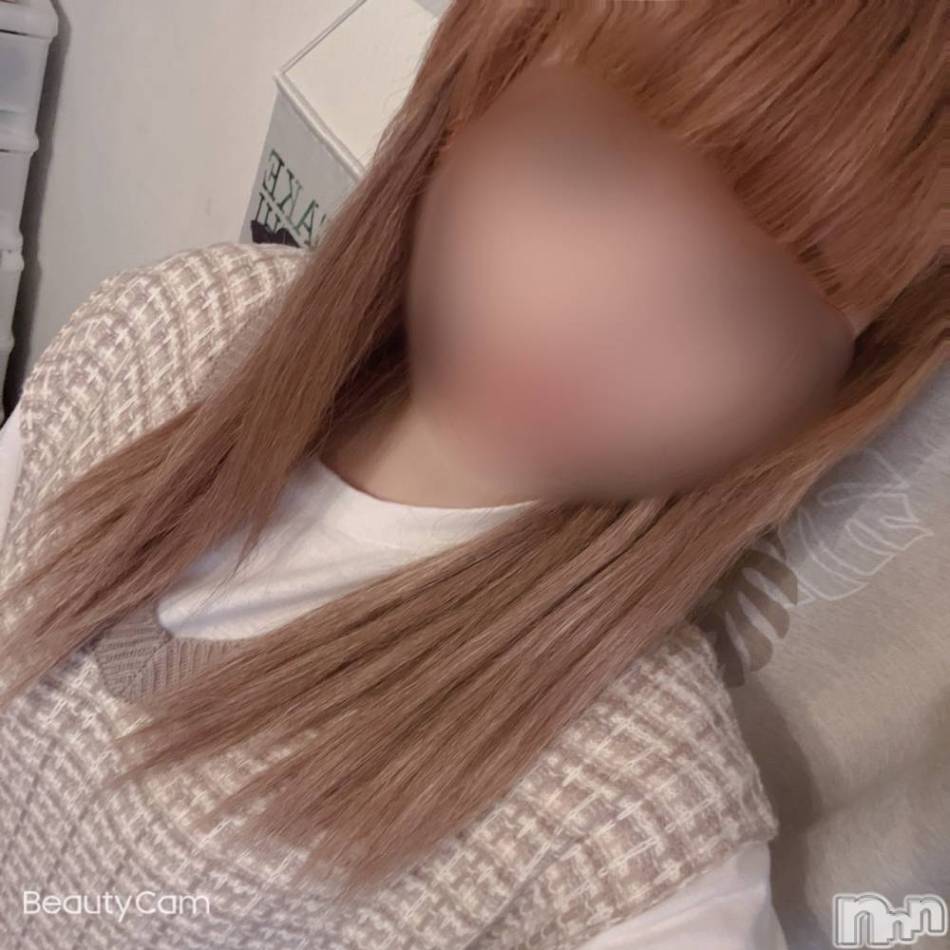 新潟デリヘル(エース)の2022年2月9日お店速報「あの人気嬢が復活連日満員のAｷﾞｬﾙ、大注目の新人にも空き枠有」