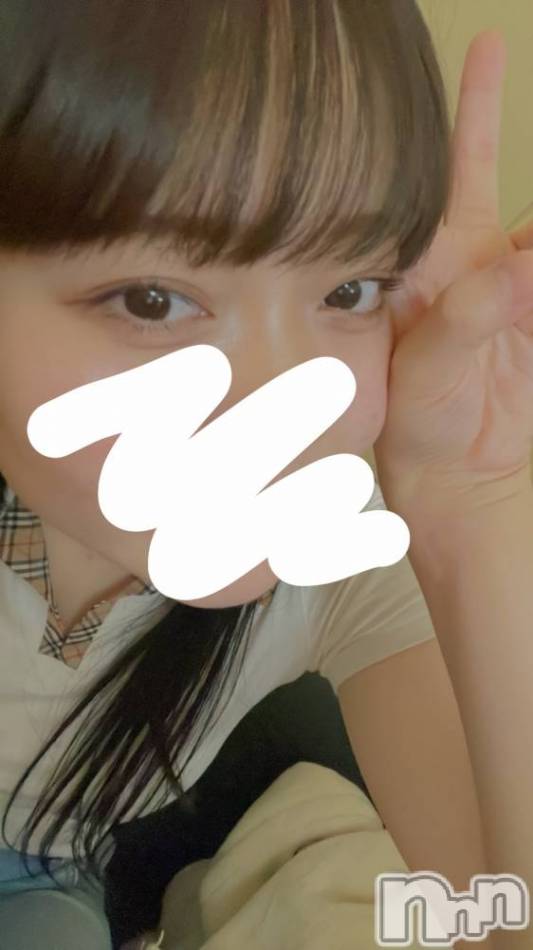 新潟デリヘル(エース)の2022年8月29日お店速報「遅番必見大人気のあの子もご案内枠空いてます」