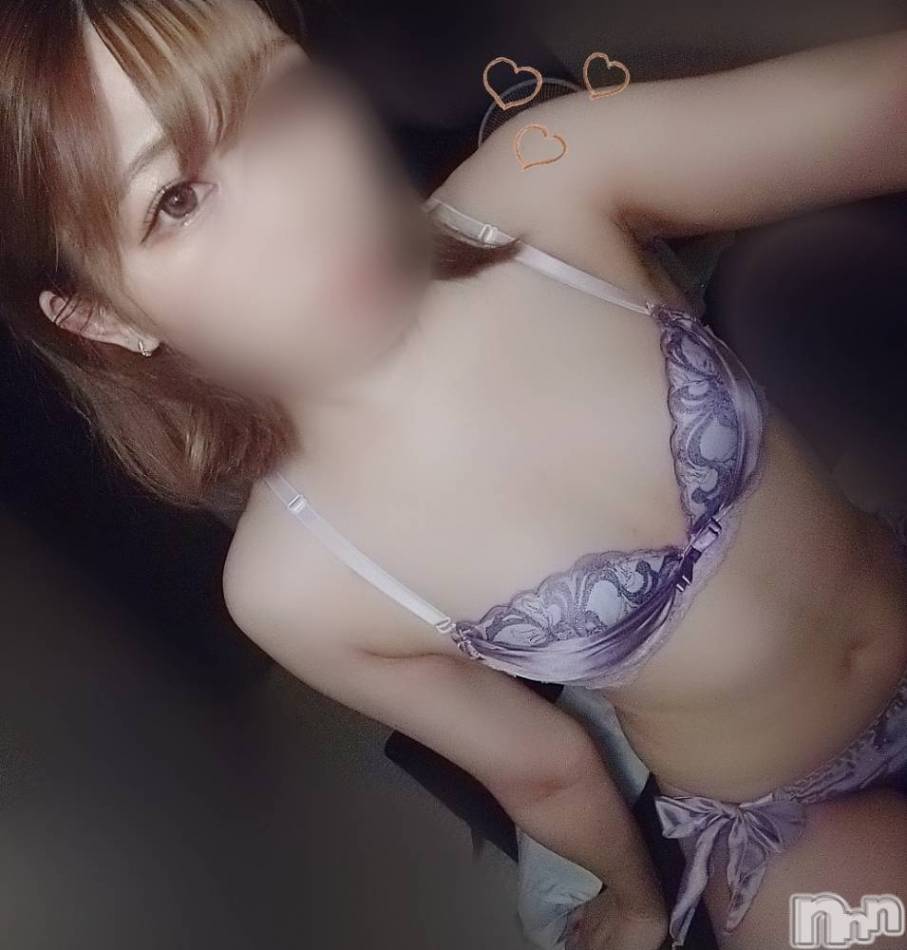 新潟デリヘル(エース)の2022年10月8日お店速報「当店イチオシ美女がこれからご案内可能♪夜出勤の女の子も注目です！！」