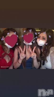 衼