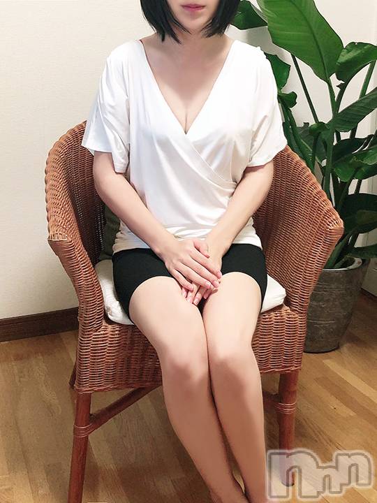 新潟メンズエステ(サイショクケンビ　ニイガタチュウオウテン)の2019年9月22日お店速報「【18:10よりラスト１枠ご予約受付中！】大人気セラピスト『あやかさん』」