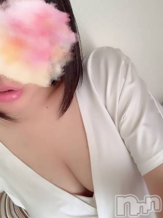 新潟メンズエステ(サイショクケンビ　ニイガタチュウオウテン)の2019年10月9日お店速報「【今ならすぐ！】ショートボブがとても似合う可愛いロリフェイスあやかさん！」