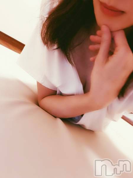 新潟メンズエステ(サイショクケンビ　ニイガタチュウオウテン)の2019年10月17日お店速報「 【今ならすぐ！】清楚なスレンダー美人奥様『さくらさん』出勤中！」