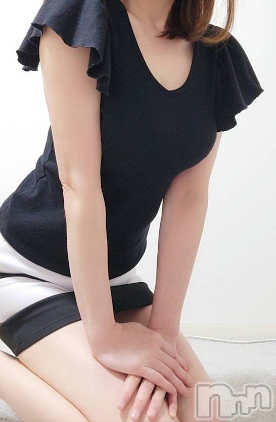 新潟メンズエステ(サイショクケンビ　ニイガタチュウオウテン)の2023年6月21日お店速報「《◎多少空きあり》明日22日(木)【サクラ】1名出勤！！！」