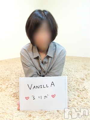 るりか(20) 身長160cm、スリーサイズB95(E).W58.H84。松本発デリヘル VANILLA(バニラ)在籍。