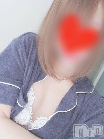 新潟人妻デリヘル新潟人妻　2nd Wife(セカンドワイフ) なみ奥様(26)の4月30日写メブログ「出勤しました🥰」