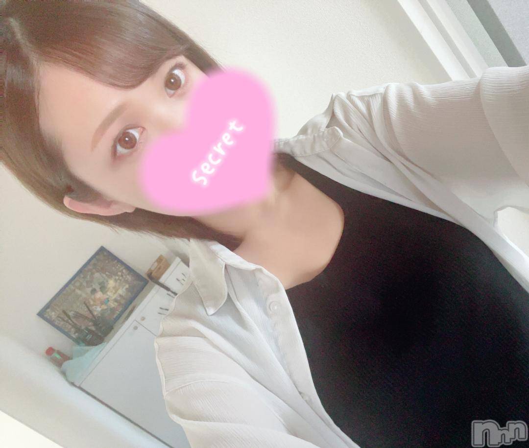 新潟人妻デリヘル新潟人妻　2nd Wife(セカンドワイフ)なみ奥様(26)の2024年10月22日写メブログ「[お題]from:SPたかおくんさん」