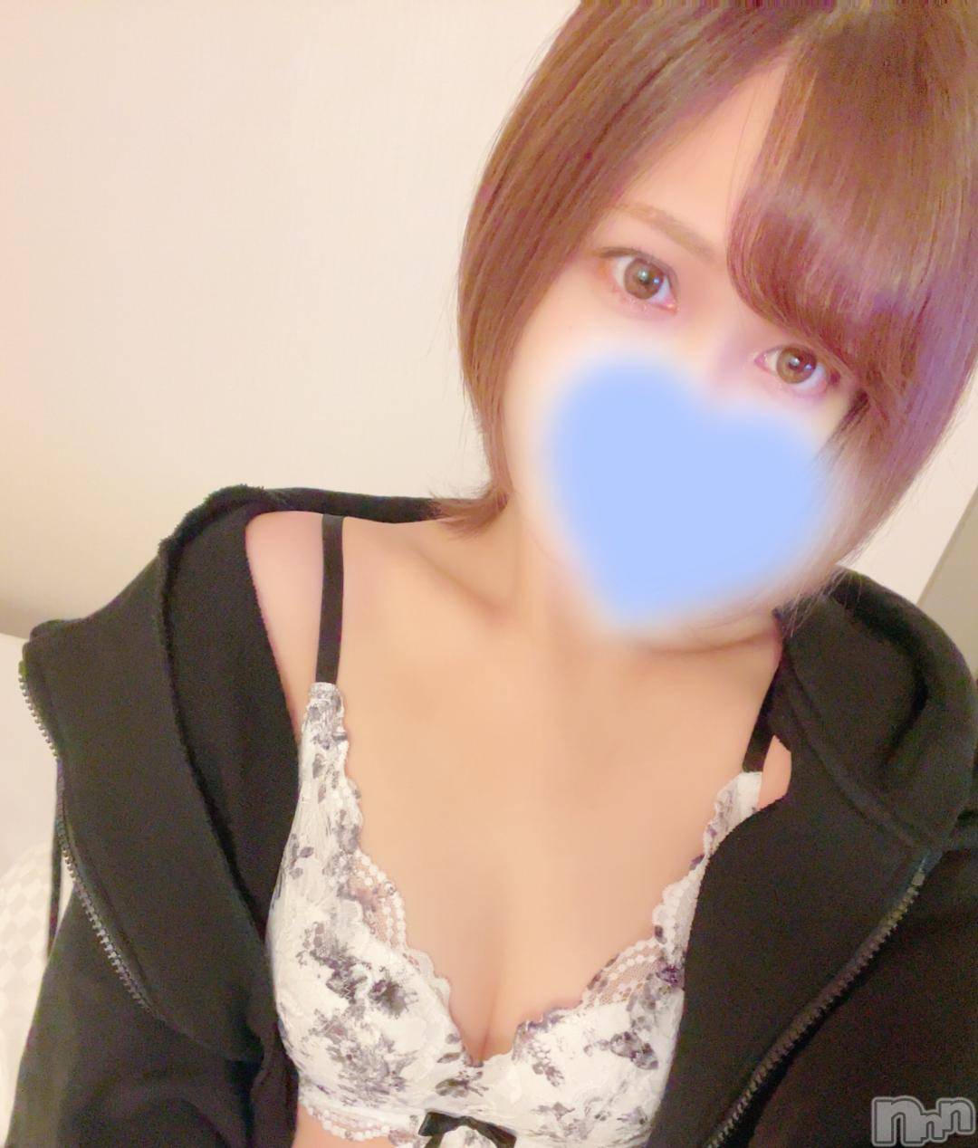 新潟人妻デリヘル新潟人妻　2nd Wife(セカンドワイフ)なみ奥様(26)の2024年11月15日写メブログ「退勤しました🫣」
