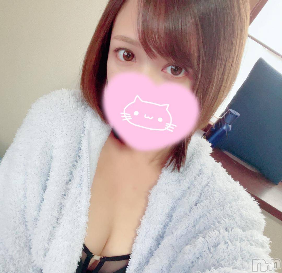 新潟人妻デリヘル新潟人妻　2nd Wife(セカンドワイフ)なみ奥様(26)の2024年12月5日写メブログ「退勤しました😘」