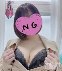 新潟デリヘル新潟人妻　2nd Wife(セカンドワイフ) なみ奥様(26)の4月11日写メブログ「出勤しました🥰」