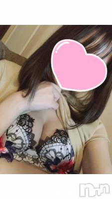 新潟人妻デリヘル 新潟人妻　2nd Wife(セカンドワイフ) なみ奥様(26)の10月18日写メブログ「こんばんは😘」