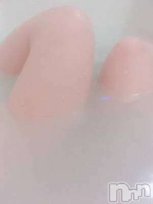 新潟人妻デリヘル 人妻不倫処　桃屋　新潟店(ヒトヅマフリンドコロモモヤ) れんか清楚系エロ(38)の11月27日写メブログ「全裸。。?」