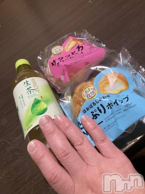 上越デリヘル 上越最安値！奥様Deli急便(ジョウエツサイヤスネ！オクサマデリキュウビン) 限定レア出勤 みやび(49)の5月1日写メブログ「【4月30日   アルビオンでの♪】」