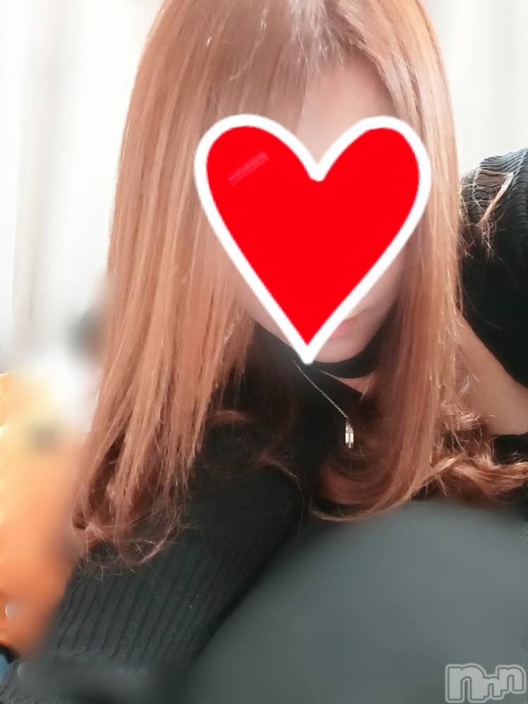 上越人妻デリヘルらぶ妻　～新潟の人妻が集う店～(ラブツマ) 葉月さら★色気MAX(40)の2月5日写メブログ「出勤追加👇♥」
