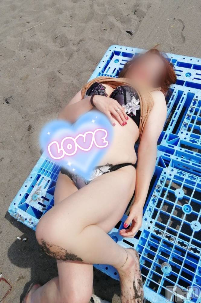 上越人妻デリヘルらぶ妻　～新潟の人妻が集う店～(ラブツマ) 葉月さら★色気MAX(40)の9月10日写メブログ「露出狂じゃないからね！」