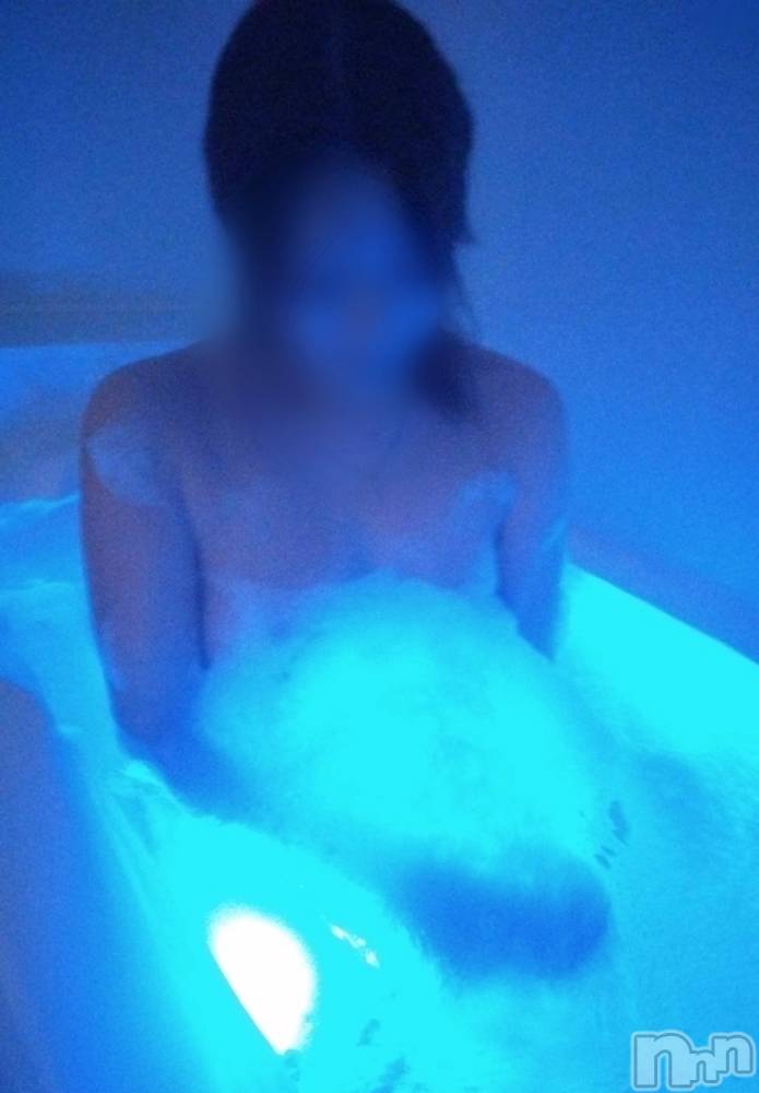 上越人妻デリヘルらぶ妻　～新潟の人妻が集う店～(ラブツマ) 葉月さら★色気MAX(40)の1月26日写メブログ「🕊༄」