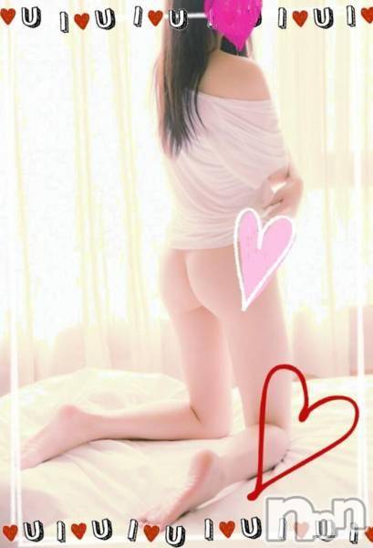 新潟人妻デリヘル(ヒトヅマロウ　ニイガタテン)の2017年11月26日お店速報「艶めかしいボディーラインには息を飲んじゃいます♪」