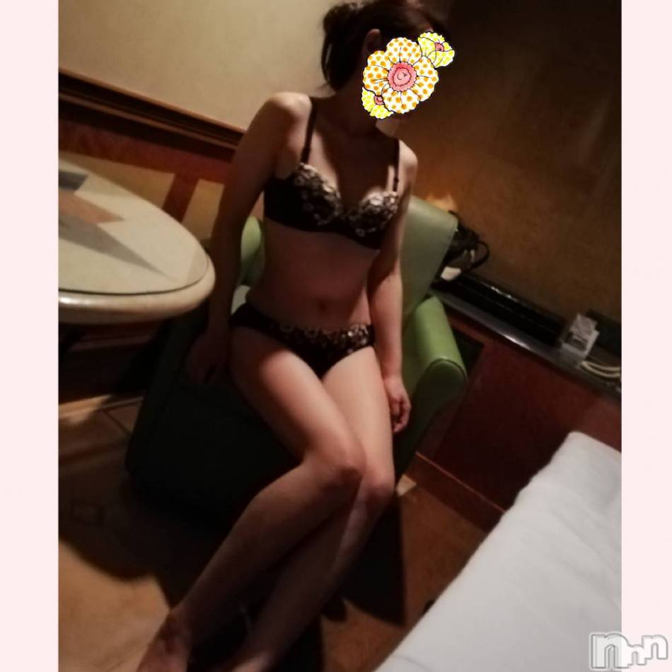 新潟人妻デリヘル(ヒトヅマロウ　ニイガタテン)の2020年11月18日お店速報「新人奥様これからすぐに・・・♪」