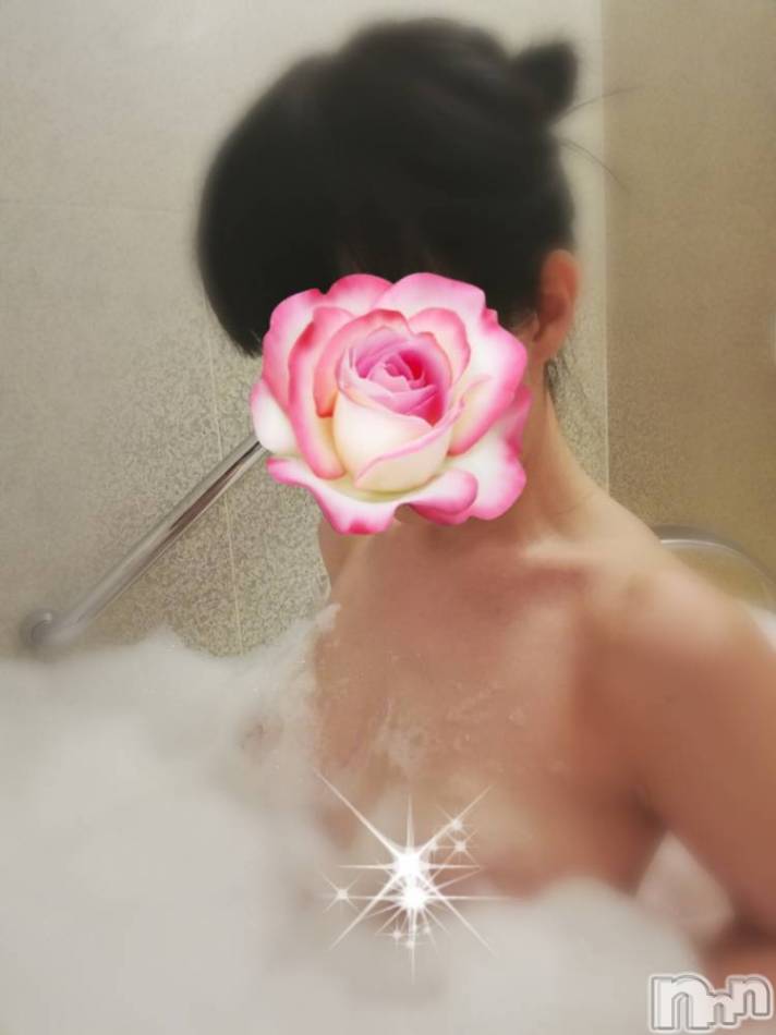 新潟人妻デリヘル(ヒトヅマロウ　ニイガタテン)の2020年12月21日お店速報「欲望のままに大胆に乱れちゃいます(ﾟ∀ﾟ)」