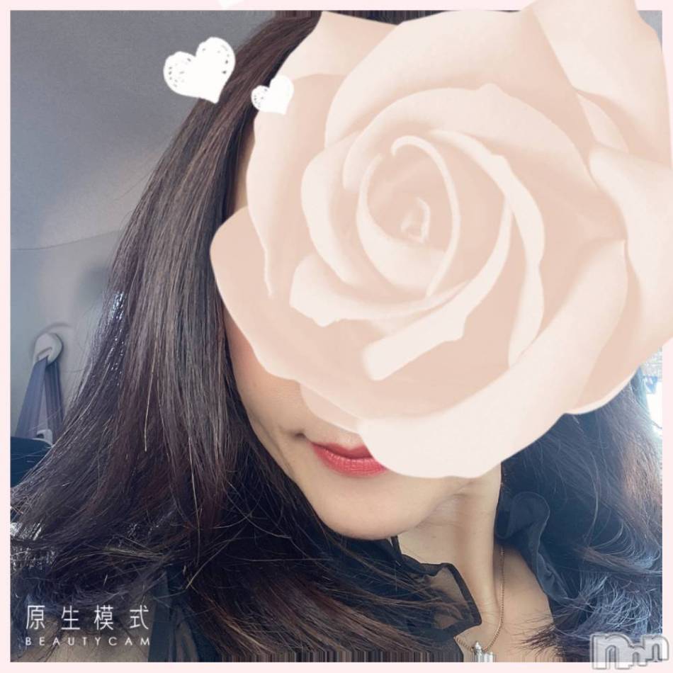 新潟人妻デリヘル(ヒトヅマロウ　ニイガタテン)の2021年7月6日お店速報「上品で笑顔が絶えないおっとりした穏やかな人柄が ベッドの上では・・・♪」