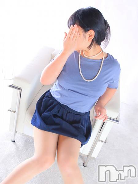 新潟人妻デリヘル(ヒトヅマロウ　ニイガタテン)の2022年8月19日お店速報「金曜の夜はこれから♪」