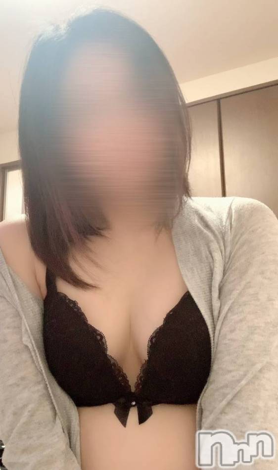 新潟人妻デリヘル(ヒトヅマロウ　ニイガタテン)の2023年3月18日お店速報「ベットでしか見せない淫乱に乱れた姿を堪能してください。」