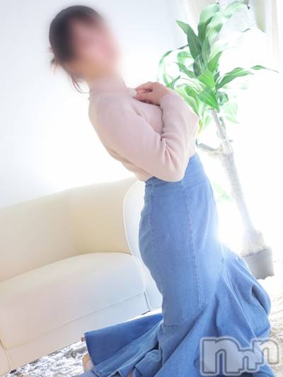 新潟人妻デリヘル(ヒトヅマロウ　ニイガタテン)の2023年8月18日お店速報「エッチな人妻が大胆にご奉仕しちゃいます♪」